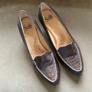 EUC Sofft Avant Inner Earth Brown Croc Embossed